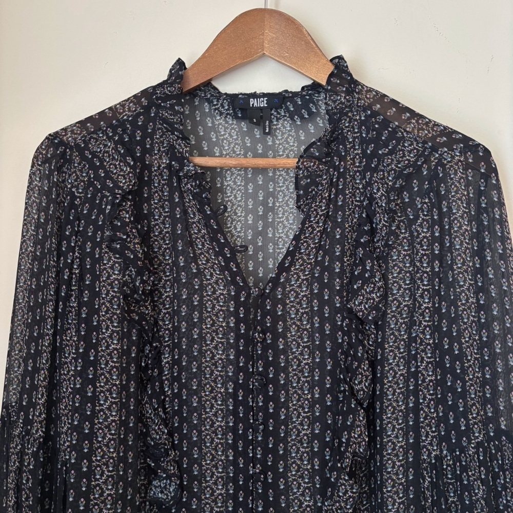 PAIGE Haiku Black Floral Silk Ruffle Button Front Blouse Small Quiet Luxe - Picture 3 of 8